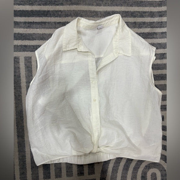 Linen top - Picture 1 of 2